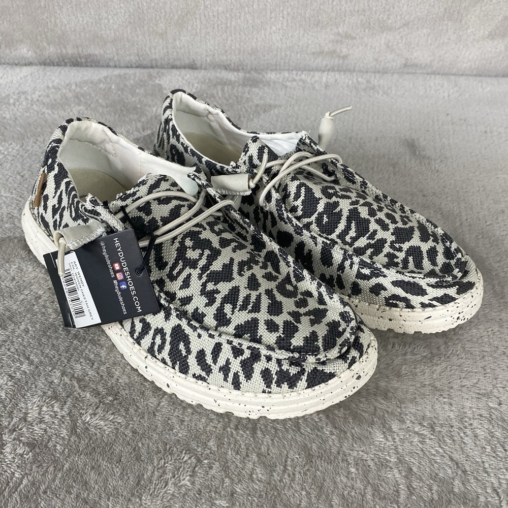 Hey Dude Wendy Woven Cheetah Womens Loafer Size 9 Grey Slip On Shoes NEW
